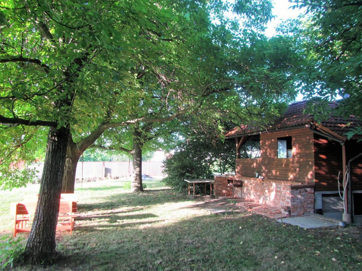 Pod Orehi Bed and Breakfast Postojna Exterior foto